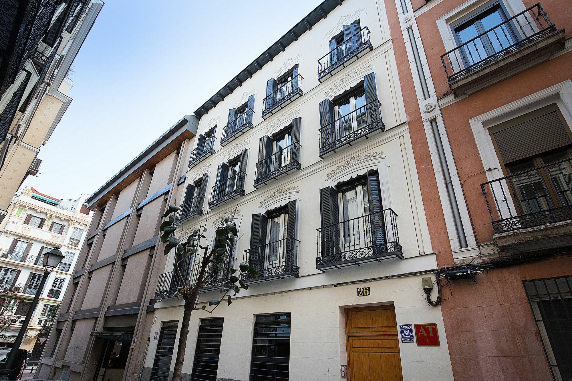 Apartamentos San Lorenzo 26 Madrid Esterno foto