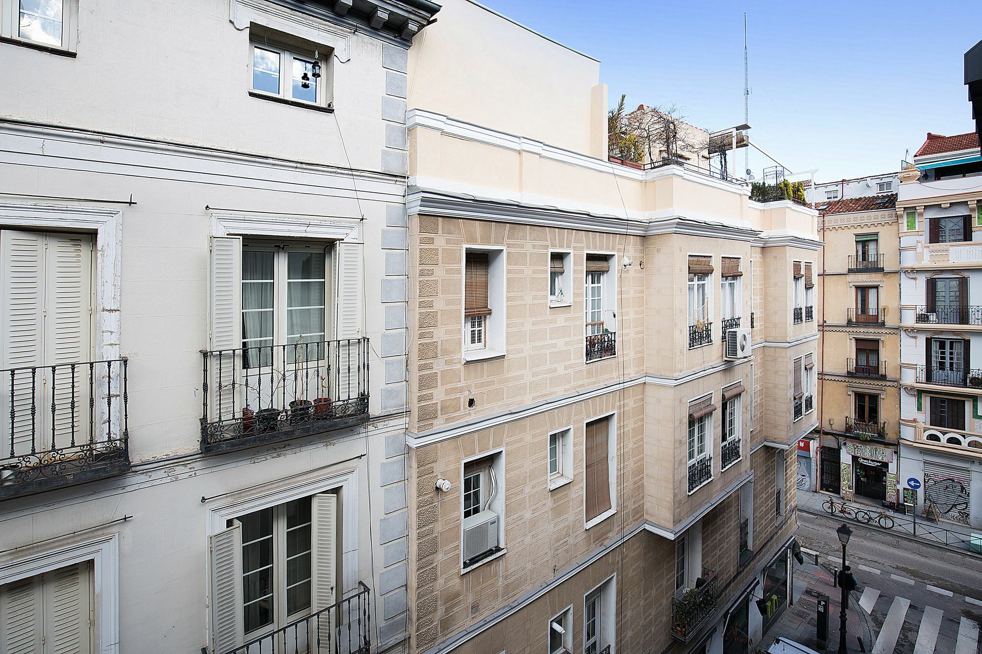 Apartamentos San Lorenzo 26 Madrid Esterno foto