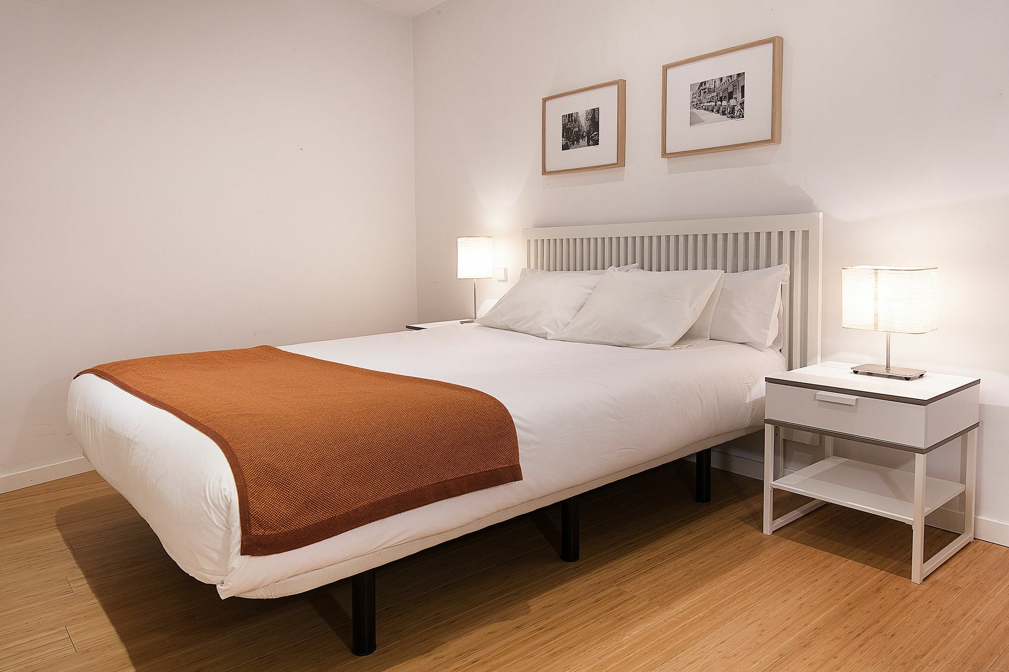 Apartamentos San Lorenzo 26 Madrid Esterno foto