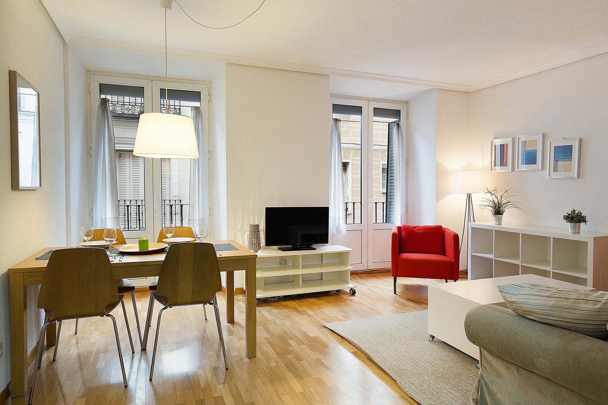 Apartamentos San Lorenzo 26 Madrid Esterno foto